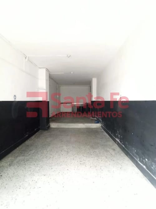 Local en venta en Florida Nueva, Medellín, 38 m² · foto 4 de 10
