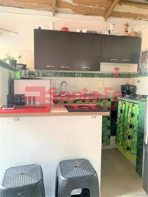 Casa de 6 alcobas en venta en Francisco Antonio Zea, Medellín, 117 m² · foto 7 de 10