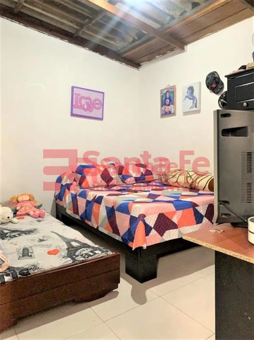 Casa de 6 alcobas en venta en Francisco Antonio Zea, Medellín, 117 m² · foto 9 de 10