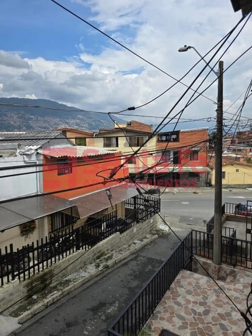 Apartamento de 6 alcobas en venta en Suarez, Bello, 60 m² · foto 4 de 10