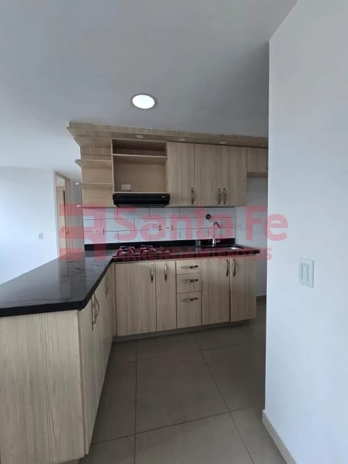 Apartamento de 3 alcobas en venta en Centro, Bello, 57 m² · foto 2 de 10