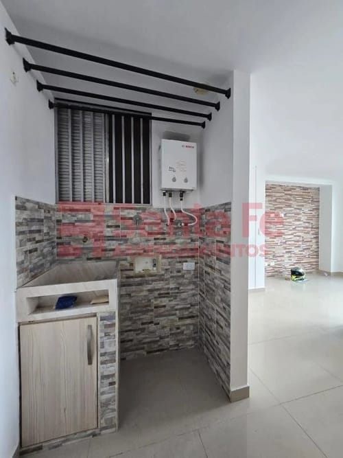 Apartamento de 3 alcobas en venta en Centro, Bello, 57 m² · foto 3 de 10