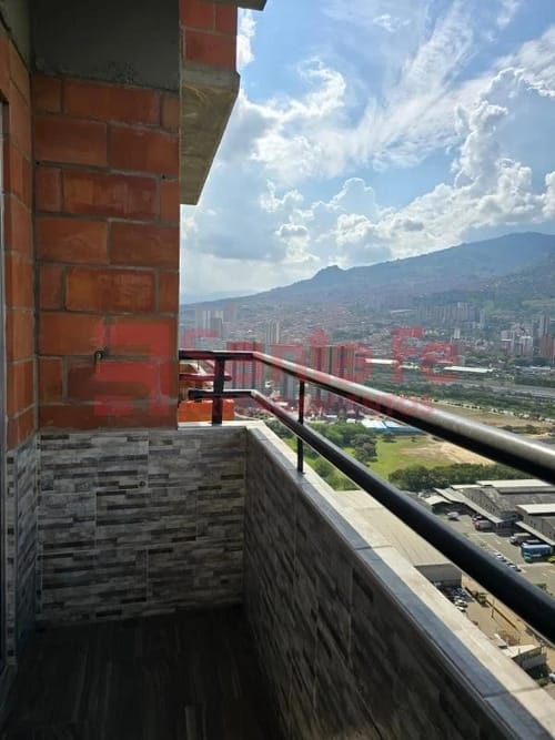 Apartamento de 3 alcobas en venta en Centro, Bello, 57 m² · foto 5 de 10
