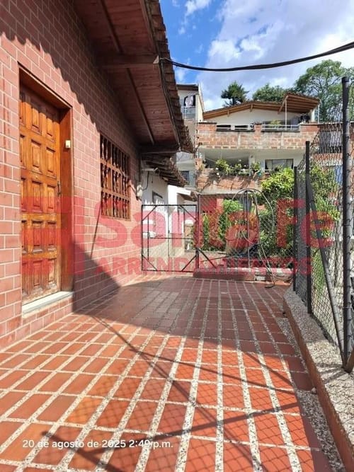 Casa de 3 alcobas en venta en Camino Verde, Envigado, 120 m² · foto 8 de 10