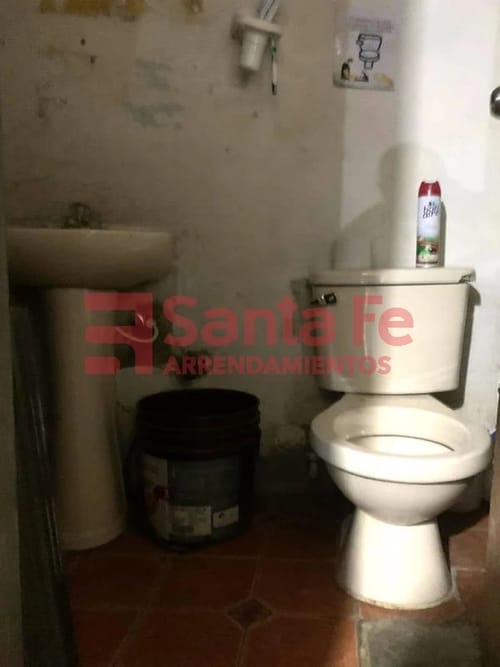 Bodega en venta en La Candelaria, Medellín, 258 m² · foto 4 de 10
