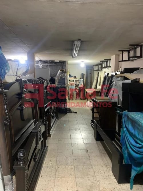 Bodega en venta en La Candelaria, Medellín, 258 m² · foto 6 de 10