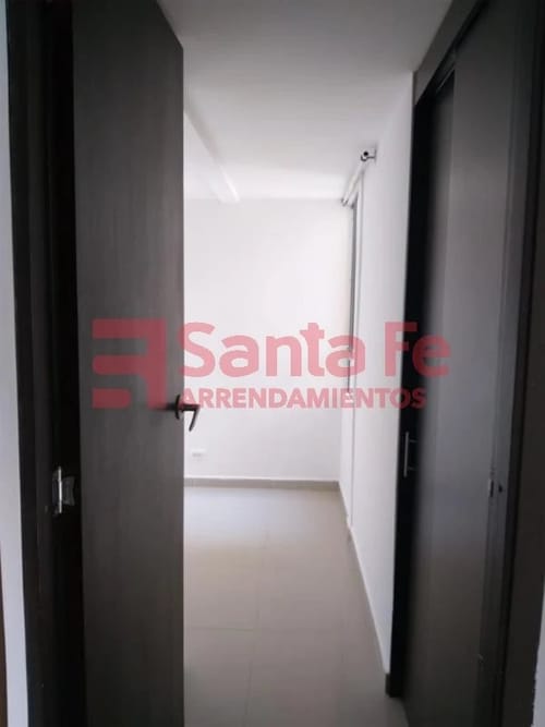 Apartamento de 2 alcobas en venta en Centro, Bello, 55 m² · foto 9 de 10