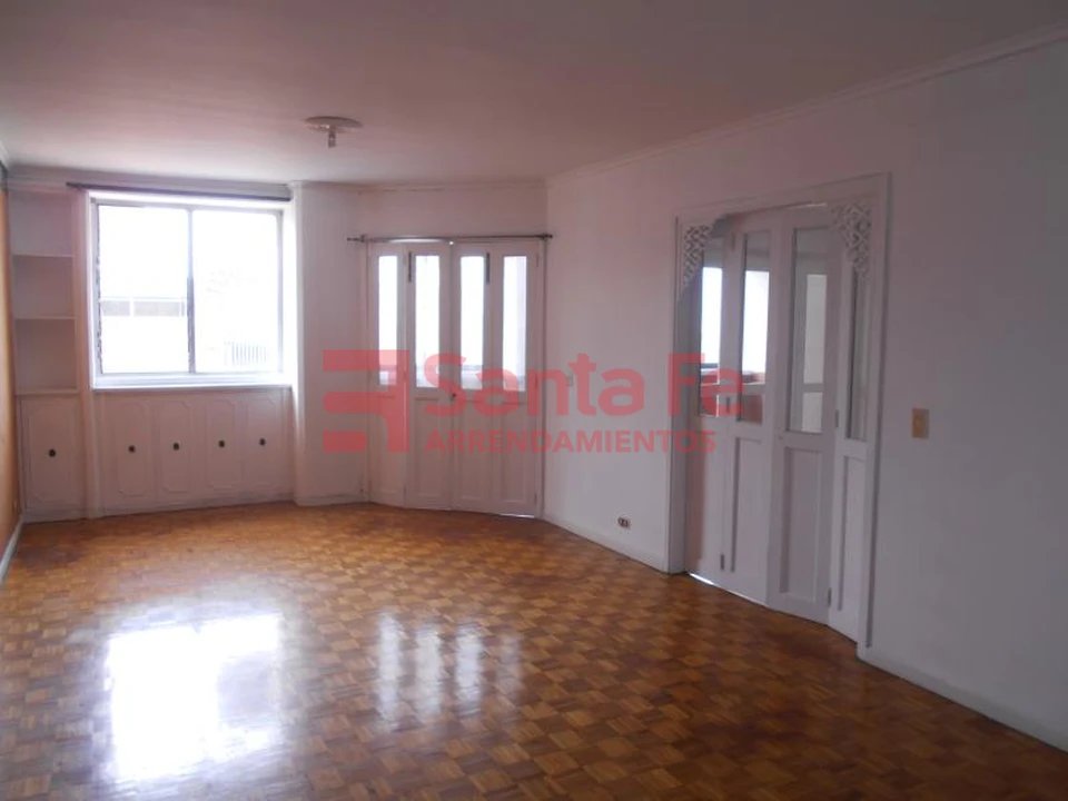 Apartamento en venta en La Candelaria, Medellín · foto 2 de 10
