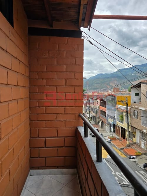 Apartamento de 2 alcobas en venta en Centro, Bello, 63 m² · foto 4 de 10