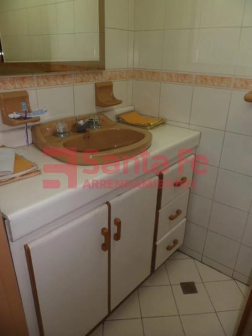 Bodega en venta en La Candelaria, Medellín, 100 m² · foto 4 de 8