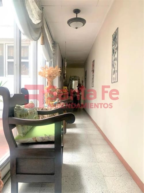Apartamento de 3 alcobas en venta en Estadio, Medellín, 197 m² · foto 2 de 10