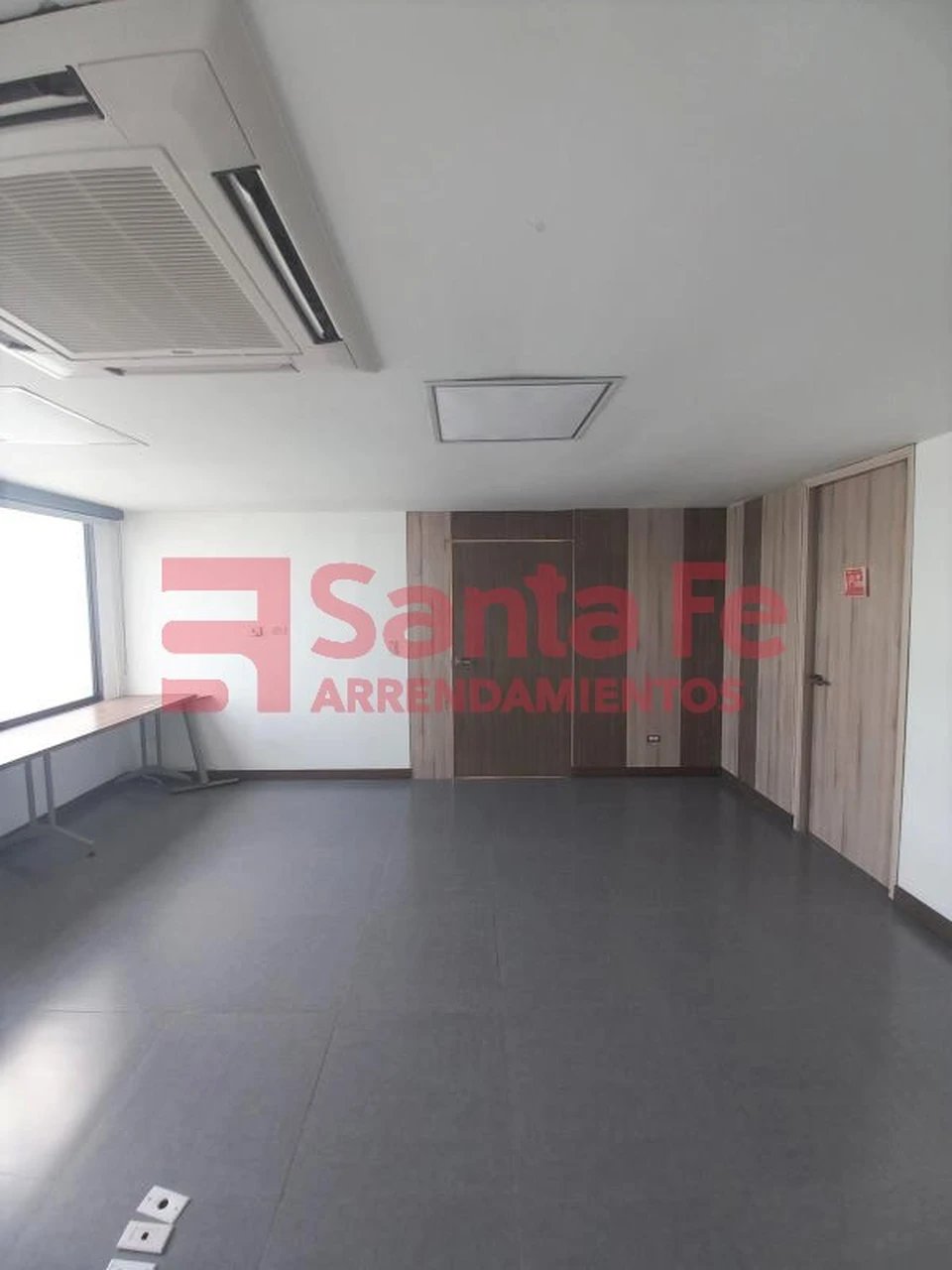 9BR Office in Camino Verde (365 m²) for Sale - 2