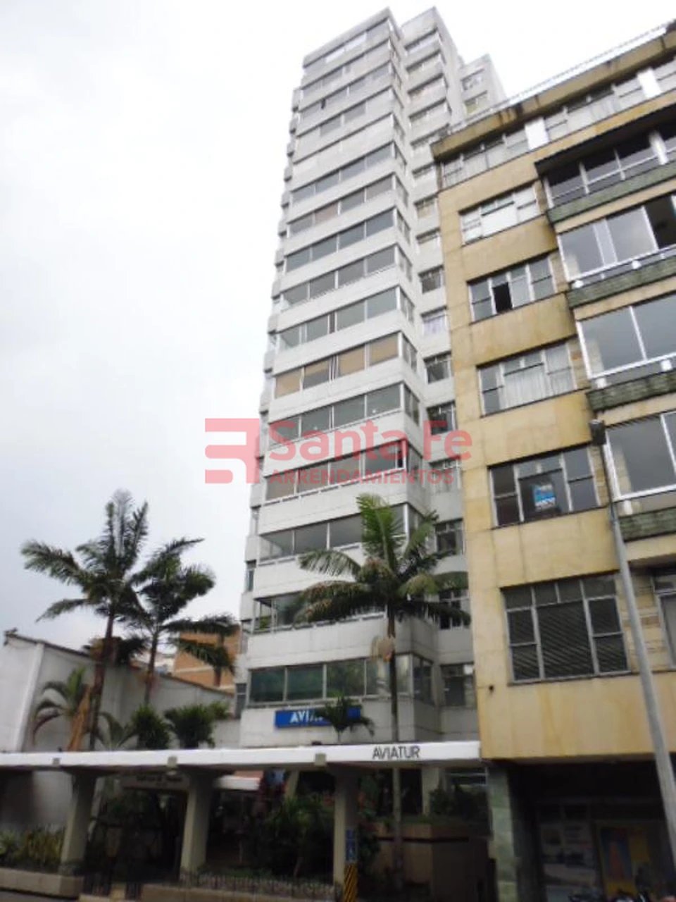 Apartamento en venta en La Candelaria, Medellín · foto 2 de 10
