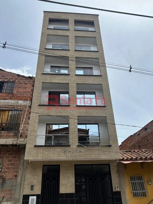 Apartamento de 3 alcobas en venta en Centro, Bello, 60 m² · foto 3 de 10