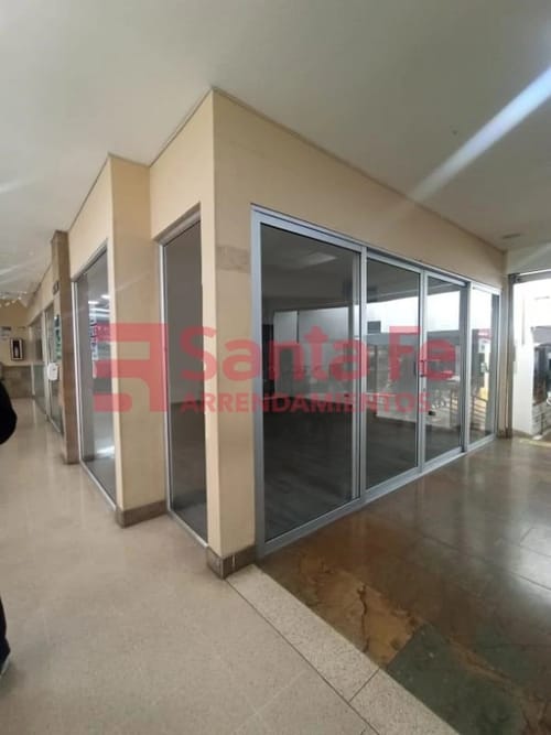 Local en venta en La Candelaria, Medellín, 35 m² · foto 2 de 8