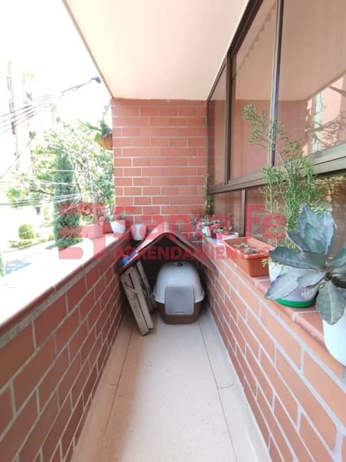 Casa de 4 alcobas en venta en Estadio, Medellín, 144 m² · foto 3 de 10
