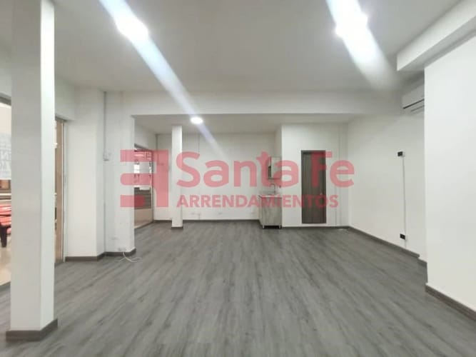 Local en venta en La Candelaria, Medellín, 35 m² · foto 4 de 8