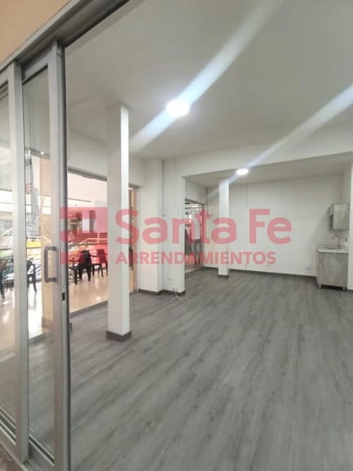 Local en venta en La Candelaria, Medellín, 35 m² · foto 5 de 8