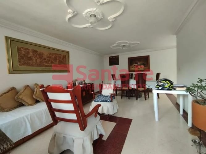 Casa de 4 alcobas en venta en Estadio, Medellín, 144 m² · foto 6 de 10