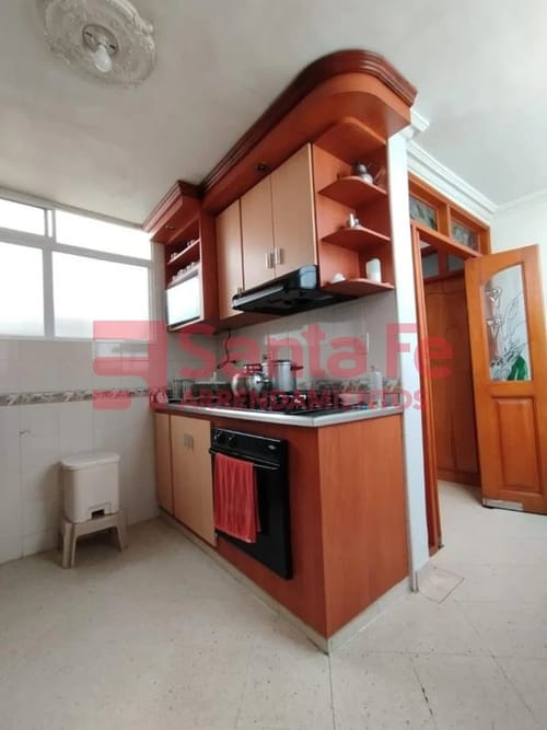 Casa de 4 alcobas en venta en Estadio, Medellín, 144 m² · foto 9 de 10