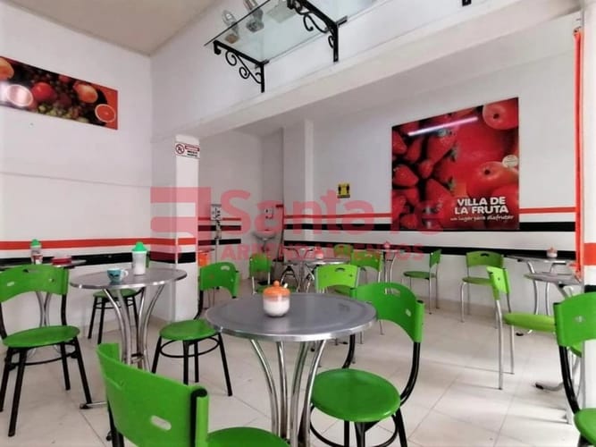 Casa de 11 alcobas en venta en La Candelaria, Medellín, 205 m² · foto 4 de 10