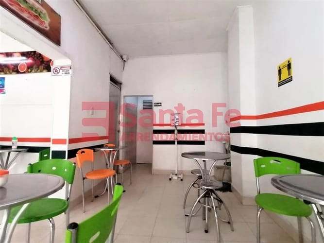 Casa de 11 alcobas en venta en La Candelaria, Medellín, 205 m² · foto 5 de 10