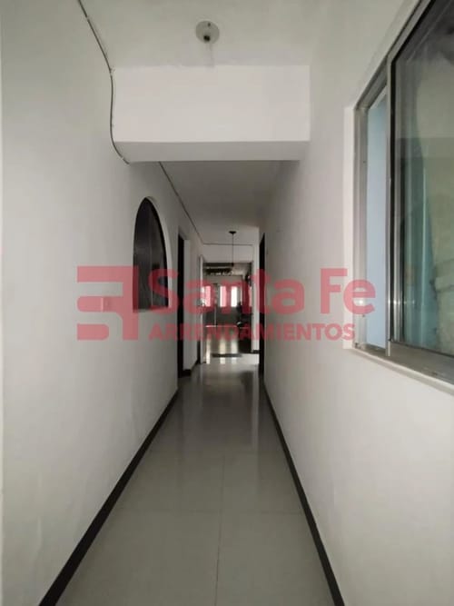Casa de 6 alcobas en venta en Calasanz, Medellín, 240 m² · foto 5 de 10