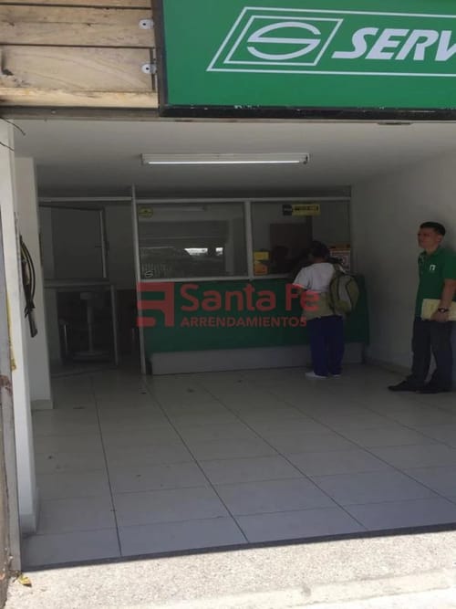 Casa de 3 alcobas en venta en Estadio, Medellín, 180 m² · foto 2 de 9