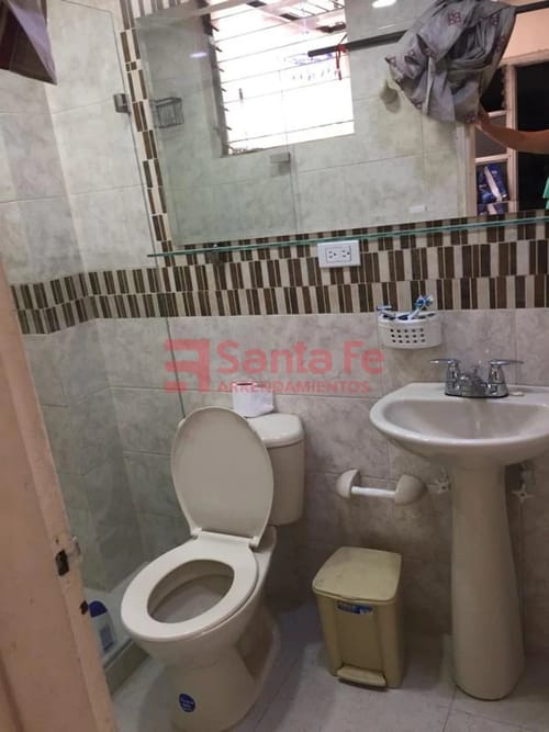 Casa de 3 alcobas en venta en Estadio, Medellín, 180 m² · foto 9 de 9