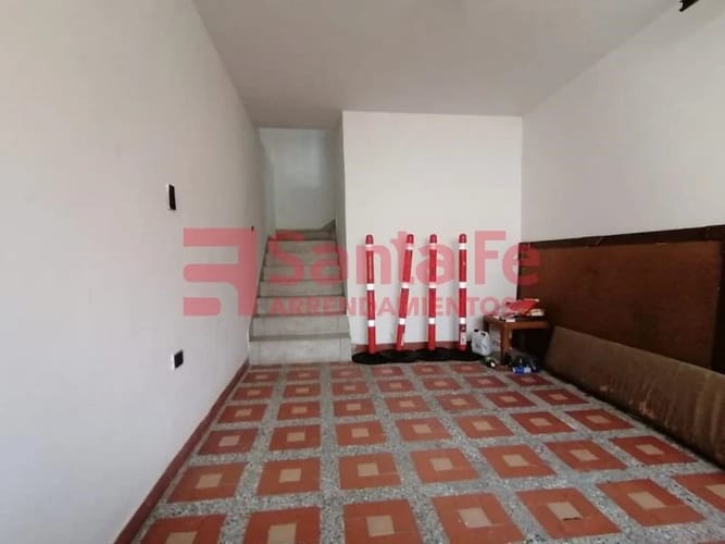 Casa de 3 alcobas en venta en Suarez, Bello, 203 m² · foto 4 de 10