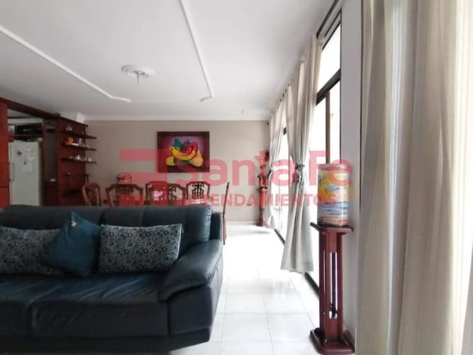 Casa de 3 alcobas en venta en Suarez, Bello, 203 m² · foto 7 de 10