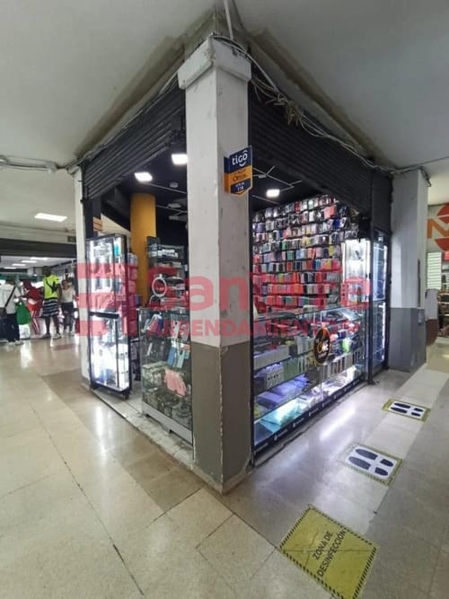 Local en venta en La Candelaria, Medellín, 16 m² · foto 3 de 5