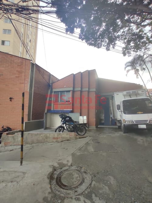 Casa en venta en Calasanz, Medellín, 280 m² · foto 3 de 10