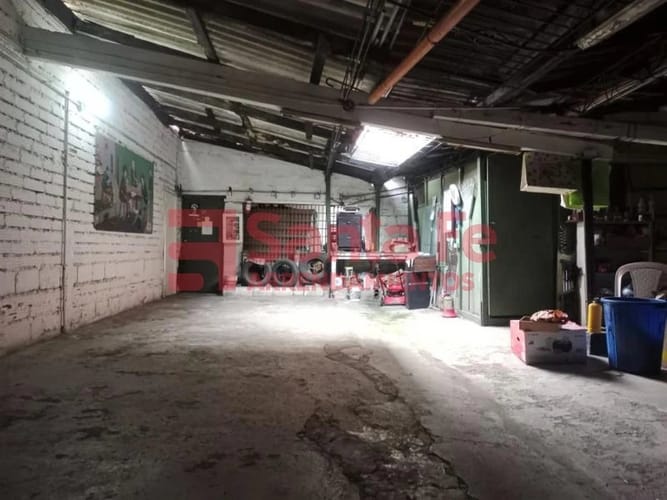 Casa de 7 alcobas en venta en Estadio, Medellín, 1274 m² · foto 4 de 10