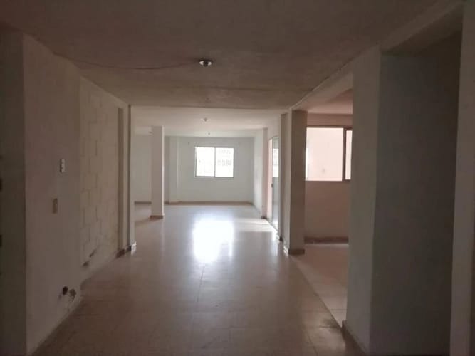 Apartamento de 4 alcobas en venta en Centro, Bello · foto 3 de 10