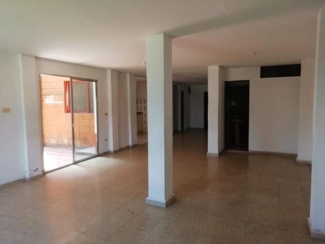 Apartamento de 4 alcobas en venta en Centro, Bello · foto 4 de 10
