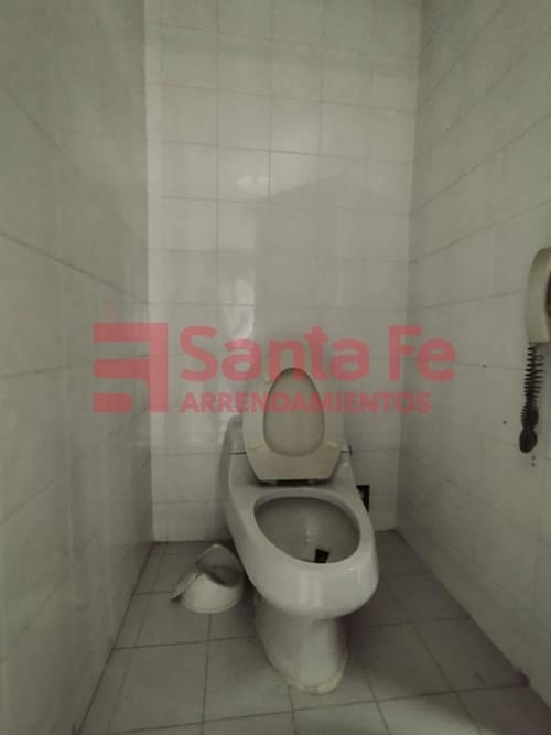 Local en venta en La Candelaria, Medellín, 424 m² · foto 6 de 10