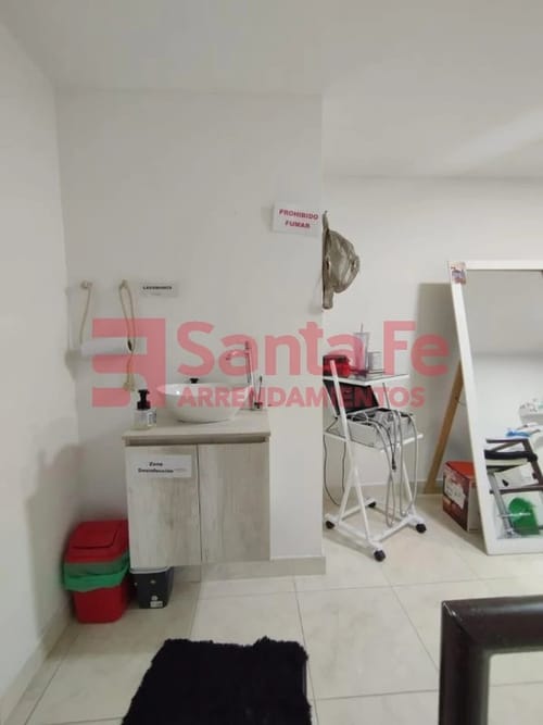 Local en venta en La Candelaria, Medellín, 29 m² · foto 3 de 10