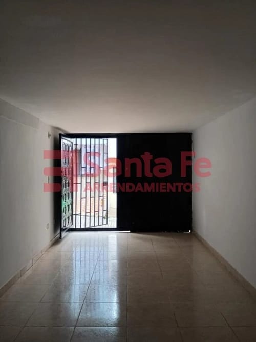 Casa de 4 alcobas en venta en Suarez, Bello, 75 m² · foto 2 de 10