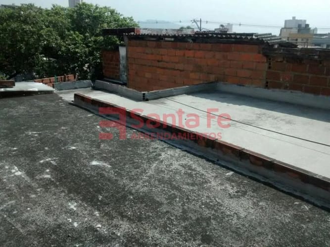 Casa de 6 alcobas en venta en La Floresta, Medellín, 147 m² · foto 7 de 9