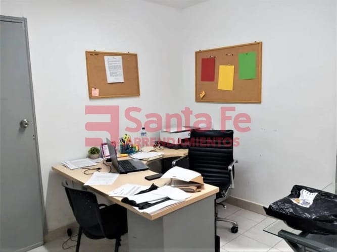 Casa de 4 alcobas en venta en La Floresta, Medellín, 189 m² · foto 3 de 10