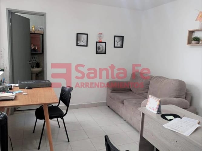 Casa de 4 alcobas en venta en La Floresta, Medellín, 189 m² · foto 10 de 10