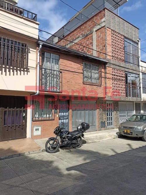 Casa de 4 alcobas en venta en Guayabal, Medellín, 100 m² · foto 2 de 10