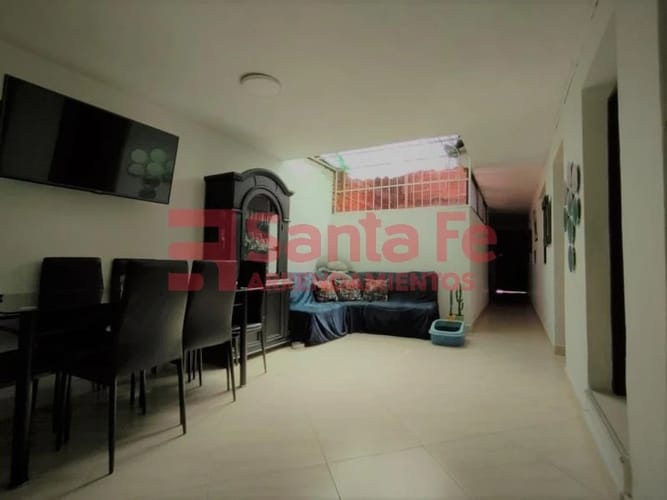 Casa de 4 alcobas en venta en Campo Valdes No.1, Medellín, 112 m² · foto 8 de 10