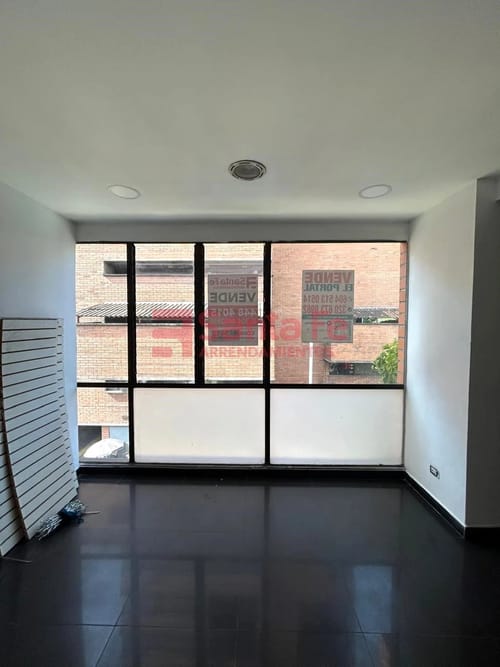Local en venta en La Candelaria, Medellín, 13 m² · foto 5 de 10