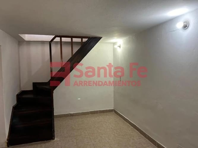 Casa de 4 alcobas en venta en Centro, Bello, 139 m² · foto 3 de 10