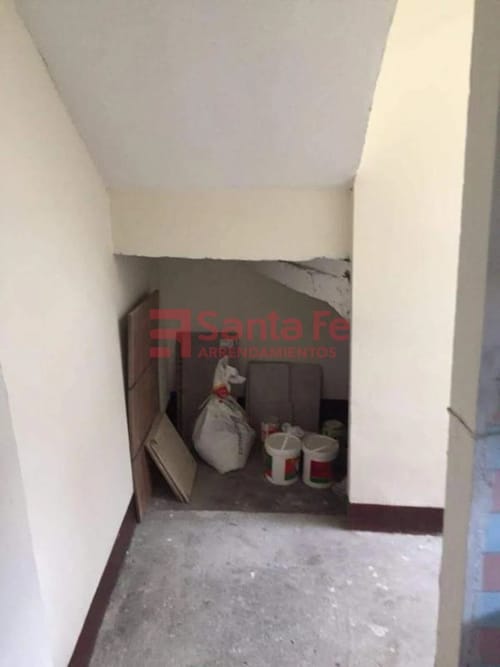 Casa de 2 alcobas en venta en Campo Valdes No.1, Medellín, 57 m² · foto 9 de 10
