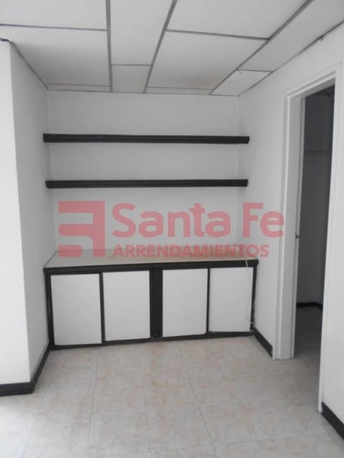 Oficina en venta en La Candelaria, Medellín, 40 m² · foto 3 de 6