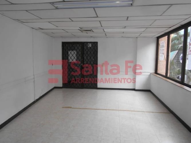 Oficina en venta en La Candelaria, Medellín, 40 m² · foto 4 de 6