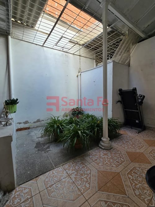 Casa de 8 alcobas en venta en Suarez, Bello, 288 m² · foto 5 de 10